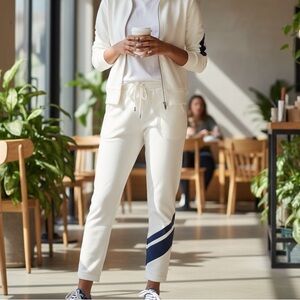 J. Crew  Fleece Jogger Pants Beige Size M Tapered Drawstring